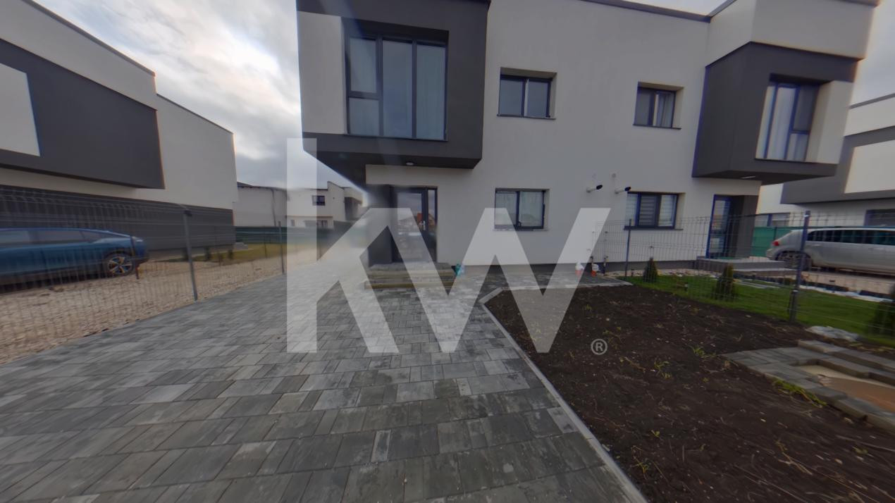 Apartament 2 camere, nou, curte proprie - Sanpetru