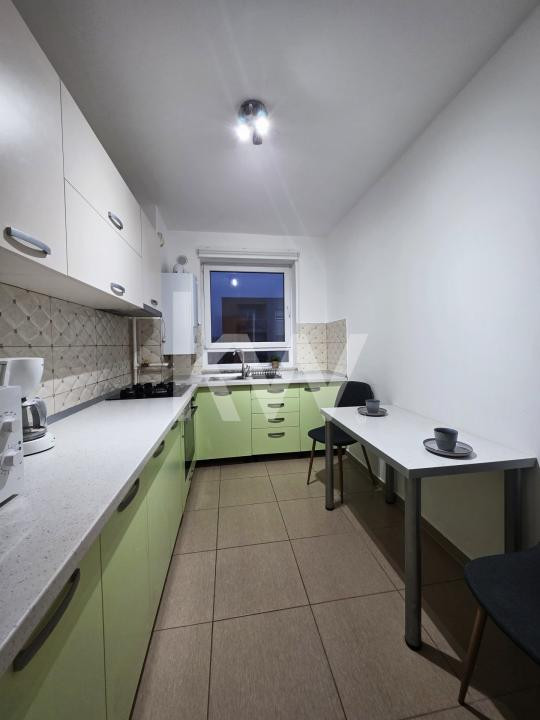 De închiriat 2 camere | decomandat | etaj intermediar 