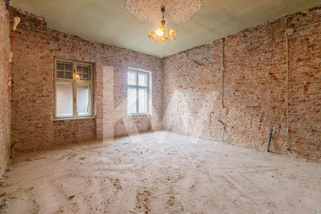 Proiect de restaurare lângă Cetatea Prejmer,  casă și teren de 5.458 mp