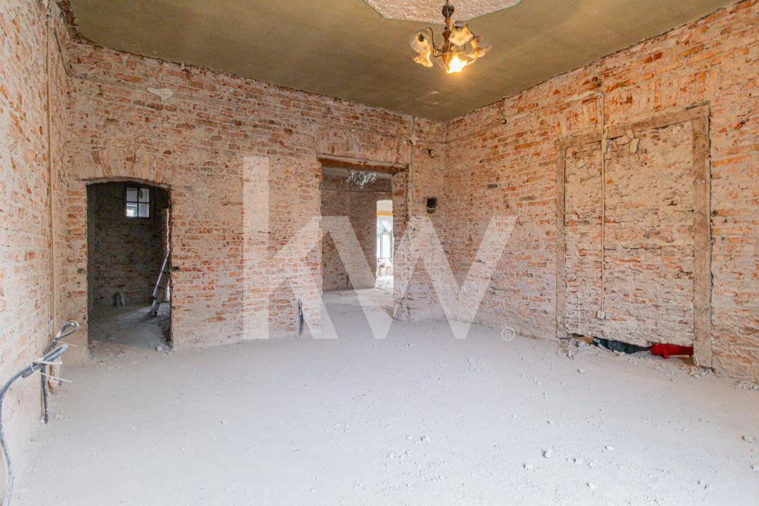 Proiect de restaurare lângă Cetatea Prejmer,  casă și teren de 5.458 mp