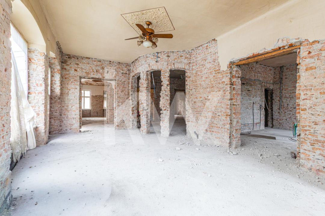 Proiect de restaurare lângă Cetatea Prejmer,  casă și teren de 5.458 mp