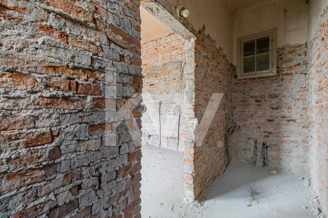 Proiect de restaurare lângă Cetatea Prejmer,  casă și teren de 5.458 mp