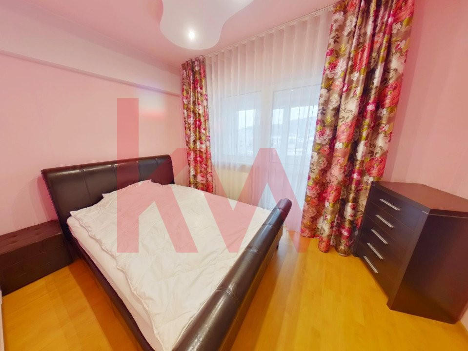Apartament 3 camere zona Centru Civic