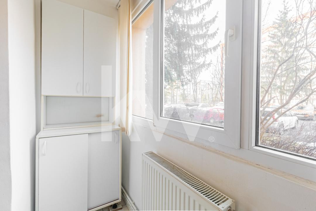 Vânzare apartament cu 3 camere - zona Centrul Civic