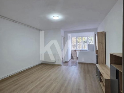 Garsoniera | 32 mp | Etaj intermediar | Calea Bucuresti |