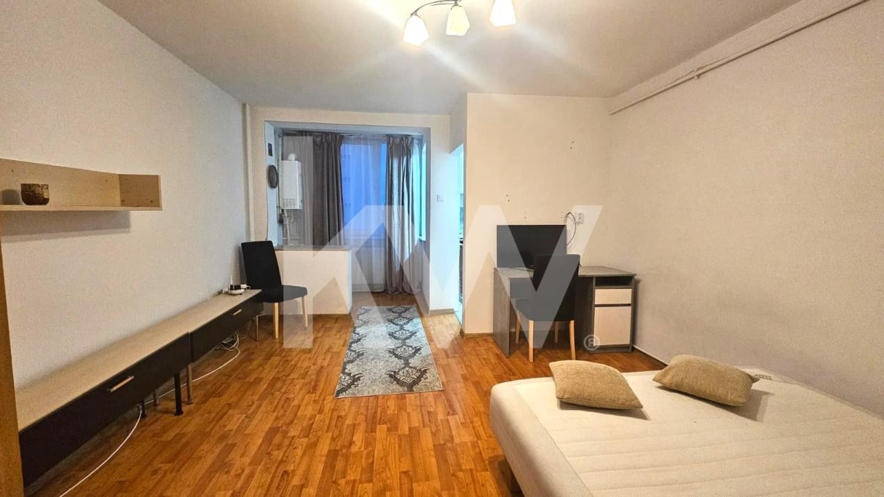 Garsoniera la etaj intermediar I Zona Atractiva - Tractorul