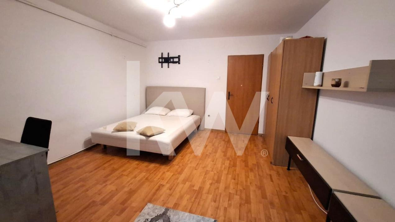 Garsoniera la etaj intermediar I Zona Atractiva - Tractorul