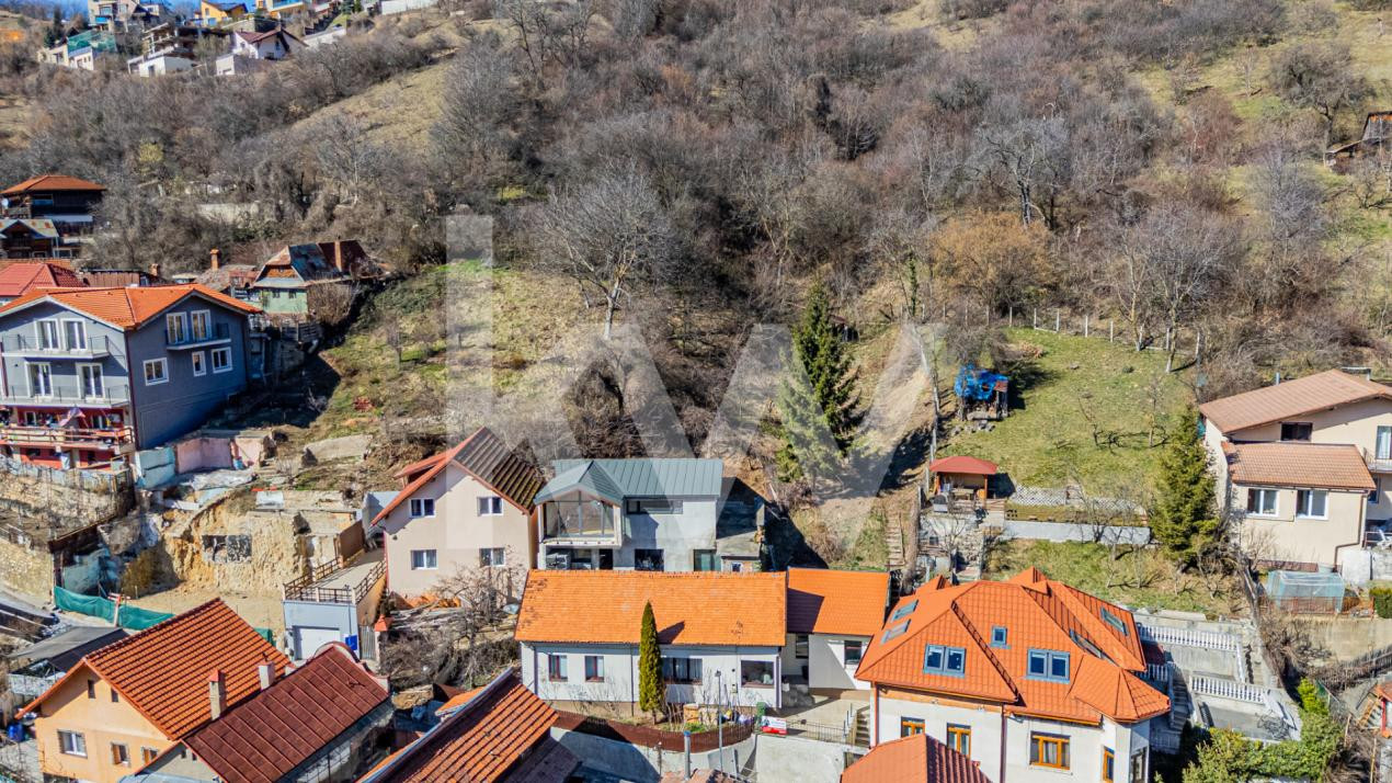 Vânzare casă, teren 1128 mp, singur în curte - Cartier Schei