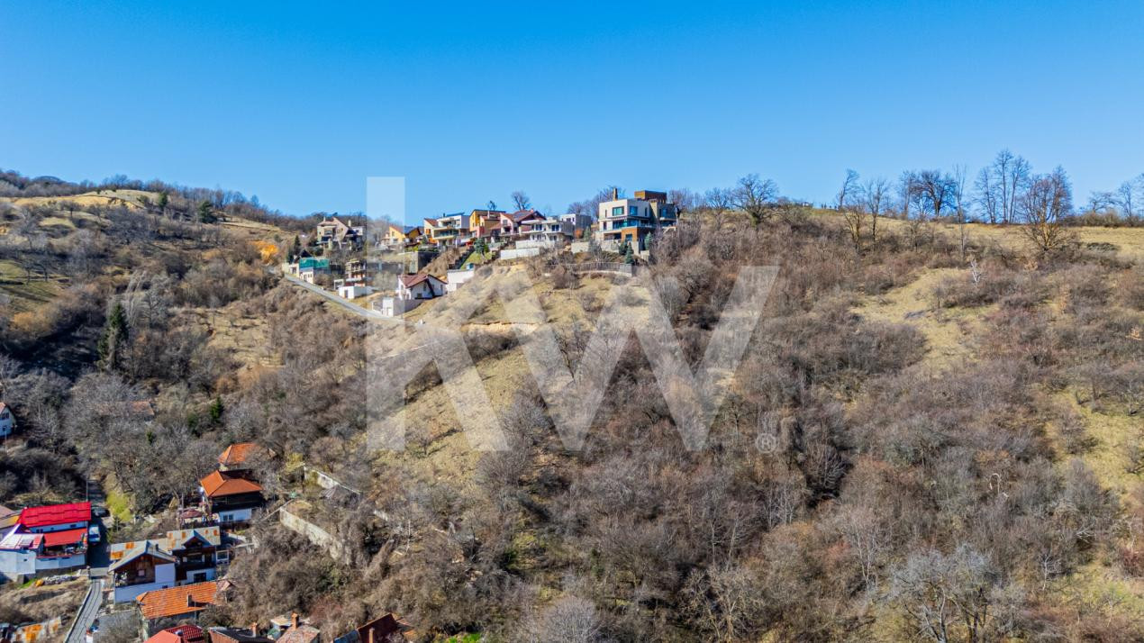 Vânzare casă, teren 1128 mp, singur în curte - Cartier Schei