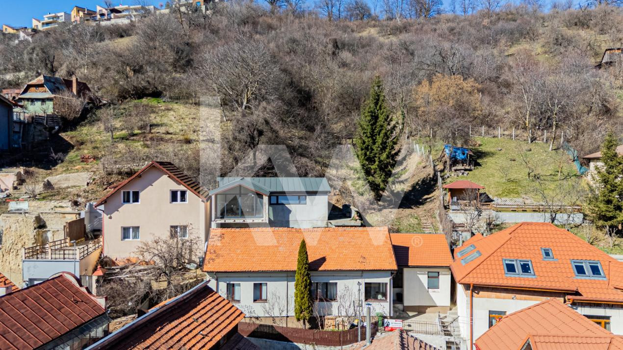 Vânzare casă, teren 1128 mp, singur în curte - Cartier Schei