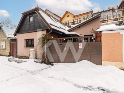 Casă cochetă de închiriat în Schei , Comision 0%