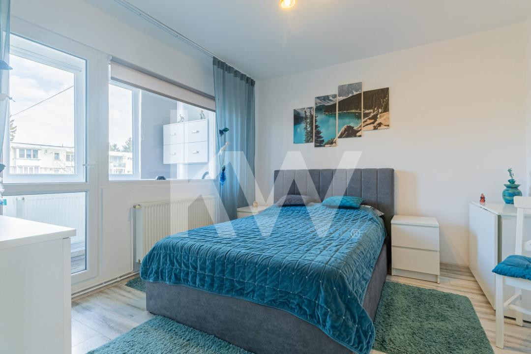 Vânzare apartament cu 3 camere, mobilat și utilat, strada Neptun
