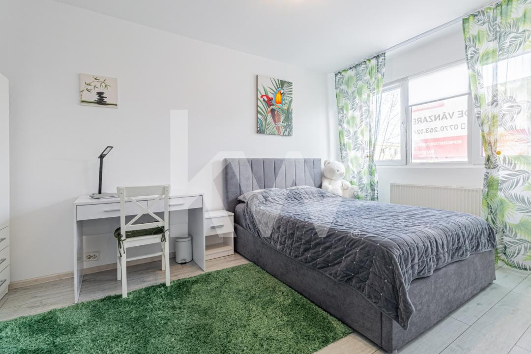 Vânzare apartament cu 3 camere, mobilat și utilat, strada Neptun