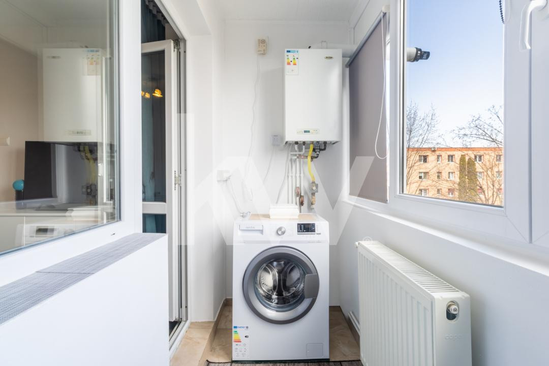 Vânzare apartament cu 3 camere, mobilat și utilat, strada Neptun