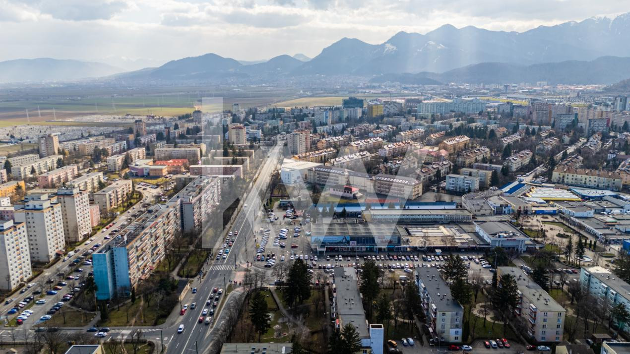 Vânzare apartament cu 3 camere, mobilat și utilat, strada Neptun