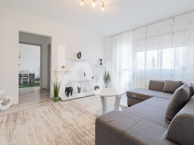 Vânzare apartament cu 3 camere, mobilat și utilat, strada Neptun