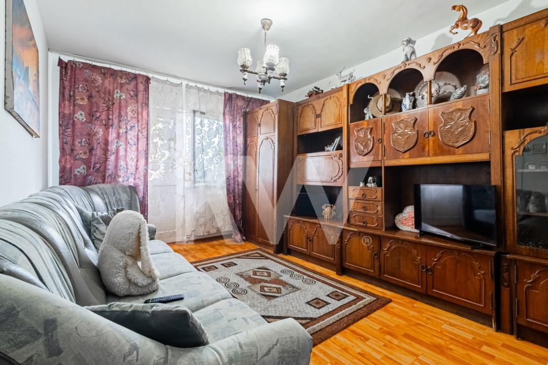 Apartament 3 camere de vanzare -Bartolomeu 