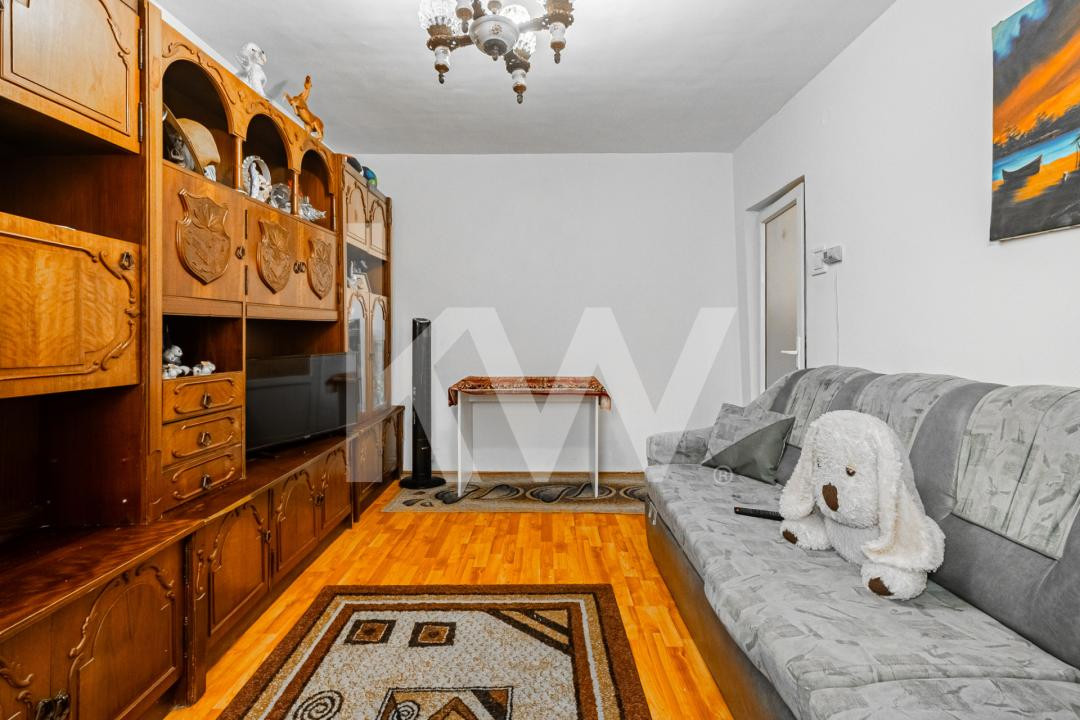 Apartament 3 camere de vanzare -Bartolomeu 