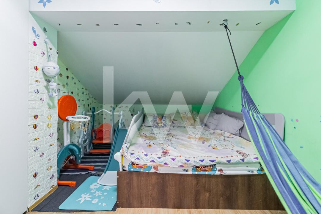 De vanzare 3 camere Sanpetru 