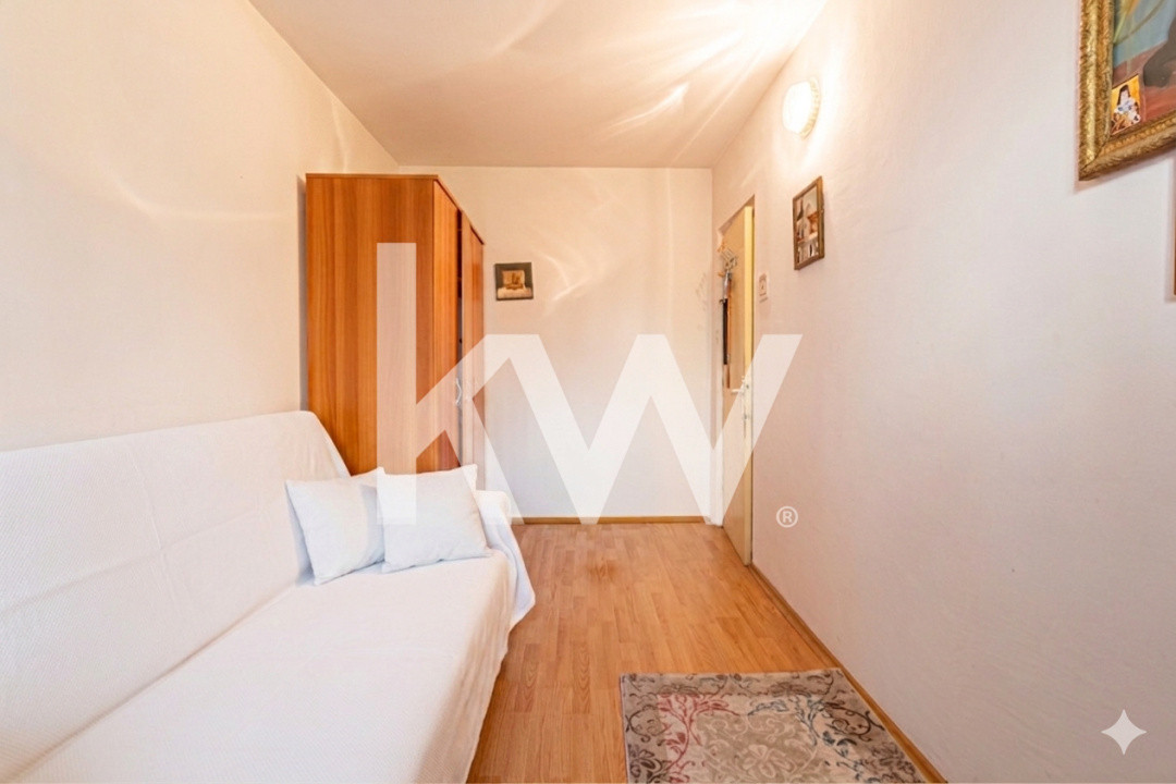 Oportunitate!! Apartament 3 camere decomandat la pret de garsonieră!!