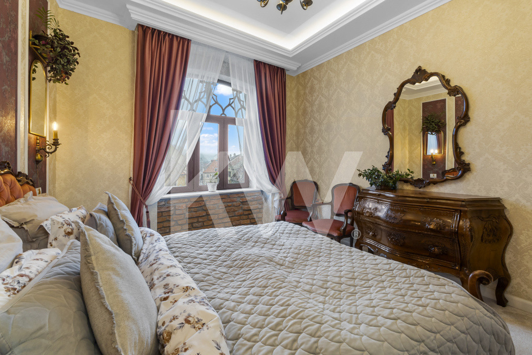 Apartament unic in centrul Brasovului | 142 mp | Terasă cu vedere spre Tâmpa |