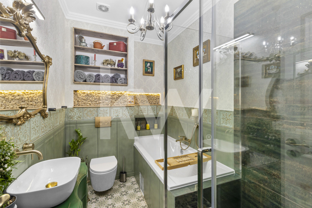 Apartament unic in centrul Brasovului | 142 mp | Terasă cu vedere spre Tâmpa |