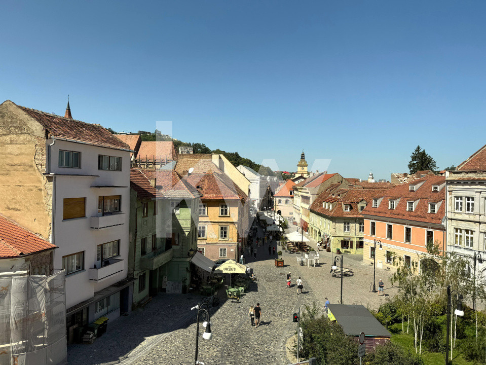 Apartament unic in centrul Brasovului | 142 mp | Terasă cu vedere spre Tâmpa |