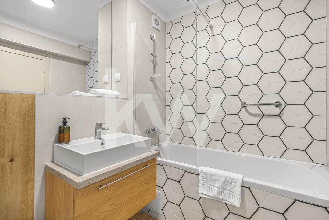 Apartament 3 camere modern ,Tractorul, Brașov - Parcare inclusă , Comision 0%