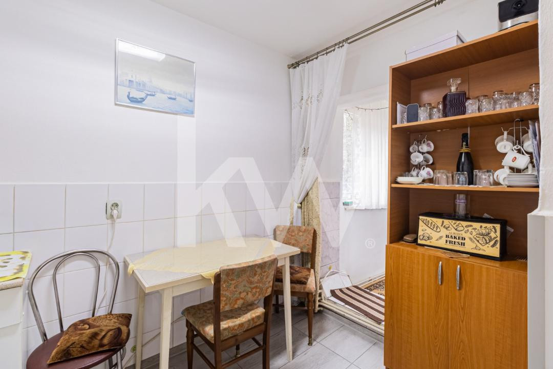 Apartament ultracentral | 52,3 mp utili + boxă + parcare | COMISION 0%