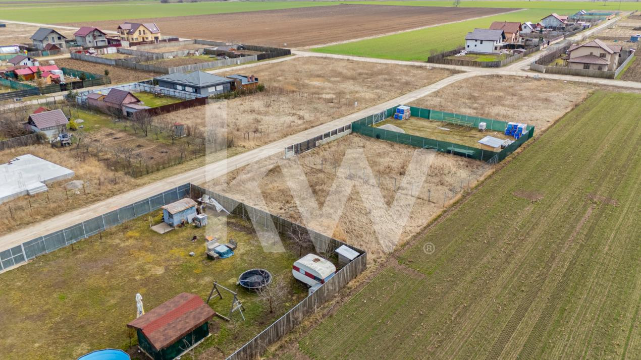 Teren intravilan Hărman, 500 mp, zonă bună, vecinătăți construite, comision 0%.