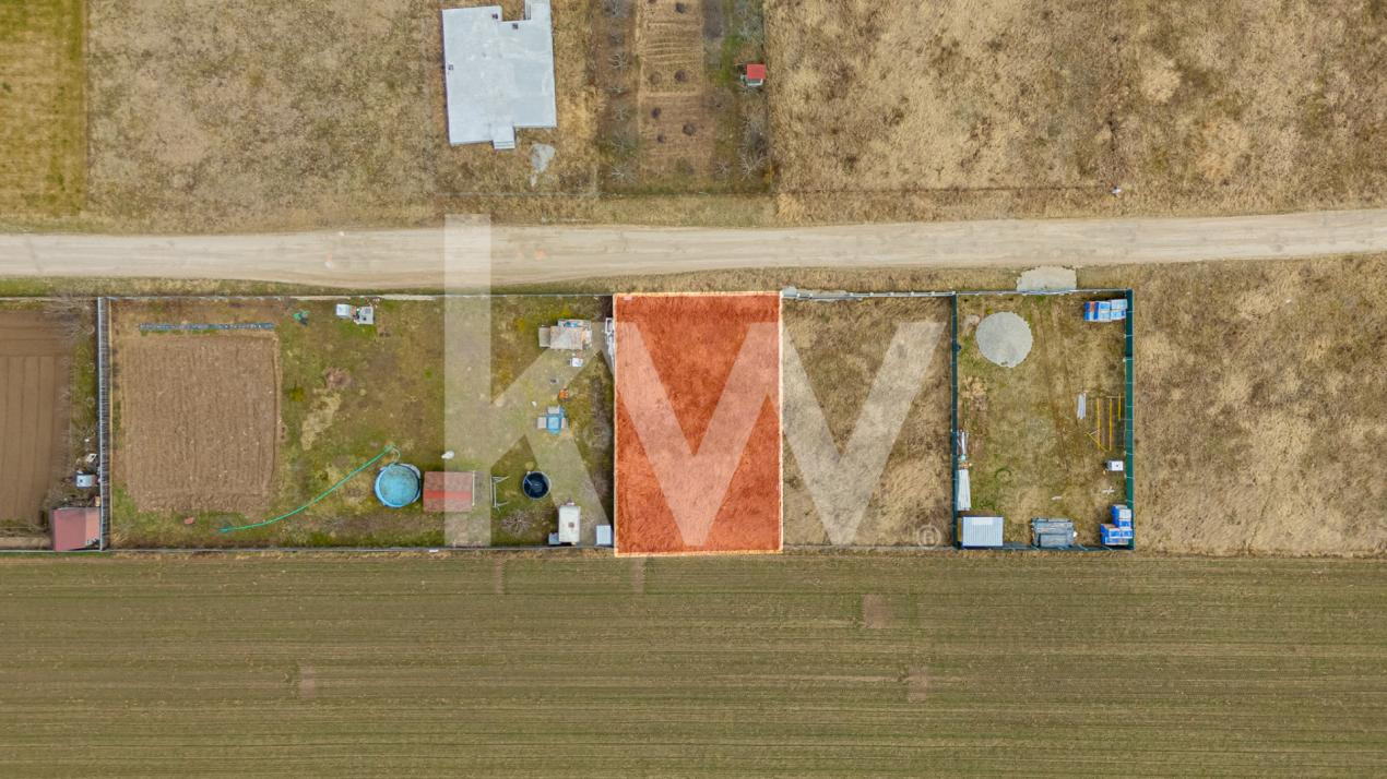 Teren intravilan Hărman, 500 mp, zonă bună, vecinătăți construite, comision 0%.