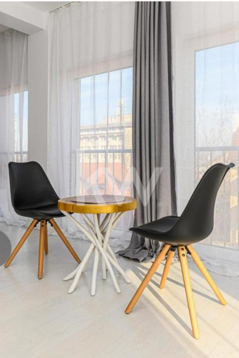 Apartament 2 camere, mobilat și utilat, etaj 2, strada De Mijloc