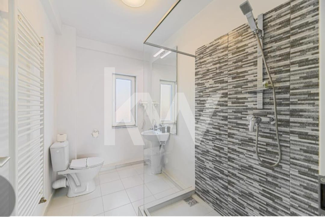 Apartament 2 camere, mobilat și utilat, etaj 2, strada De Mijloc