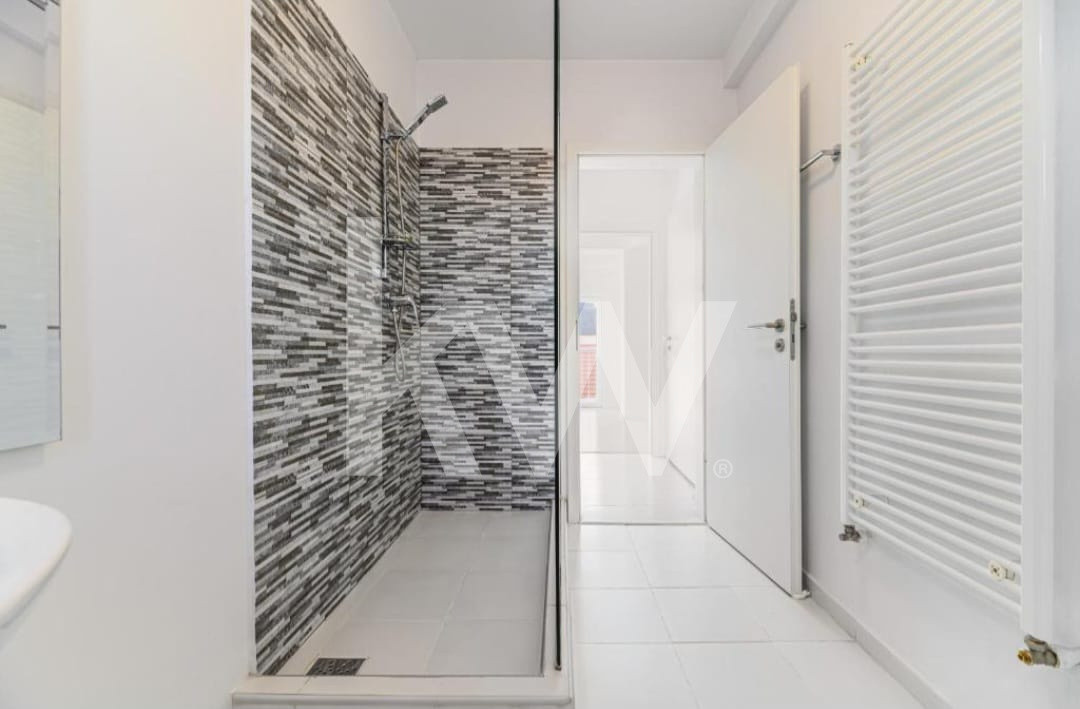 Apartament 2 camere, mobilat și utilat, etaj 2, strada De Mijloc