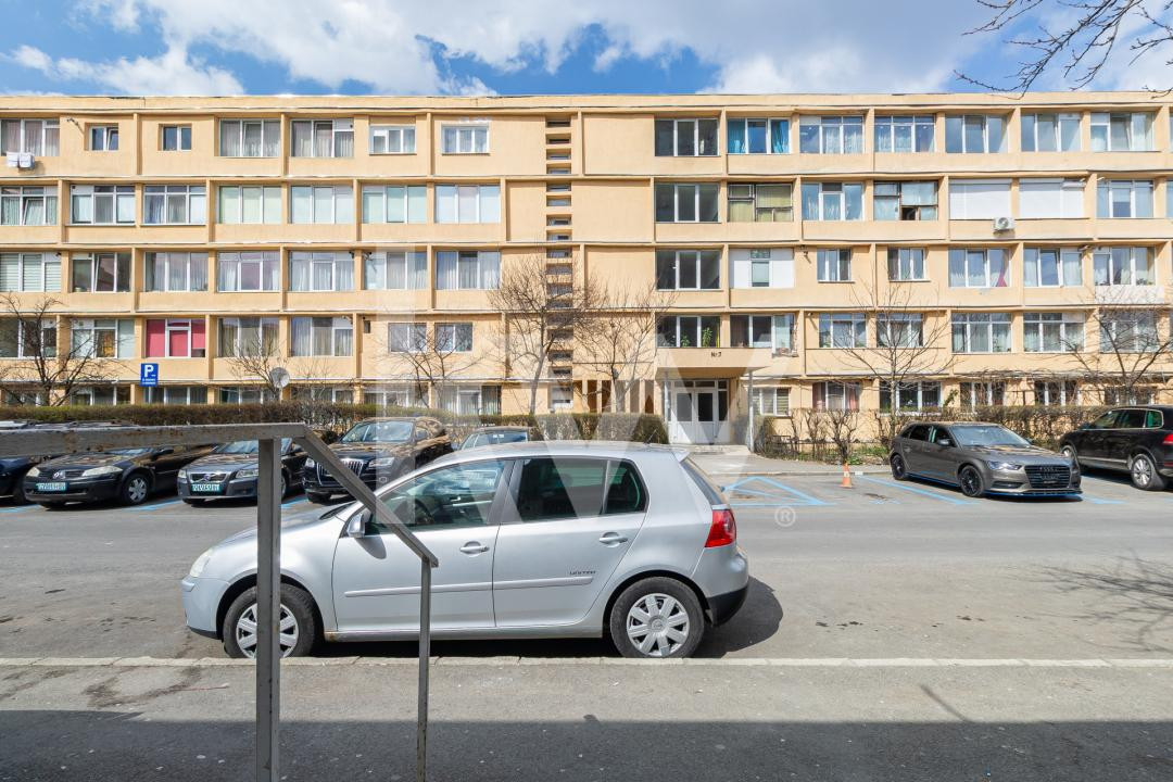 Garsoniera de vanzare