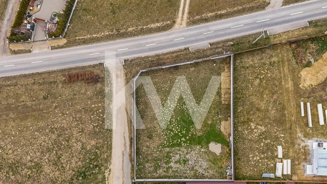 Teren Imprejmuit, PUZ, Utilitati – Glajarie, Zona superba