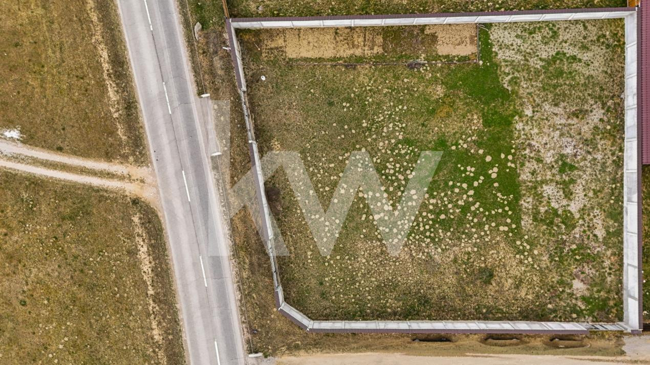 Teren Imprejmuit, PUZ, Utilitati – Glajarie, Zona superba