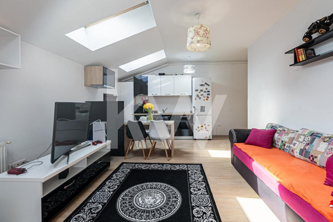 Oportunitate! Doua camere decomandate + loc de parcare 