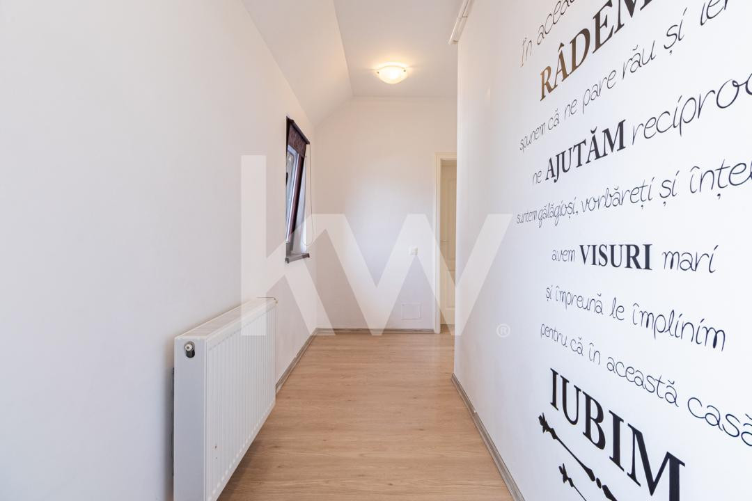 Oportunitate! Doua camere decomandate + loc de parcare 