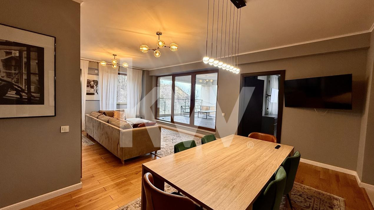 Apartament superb cu 4 camere deasupra orasului 