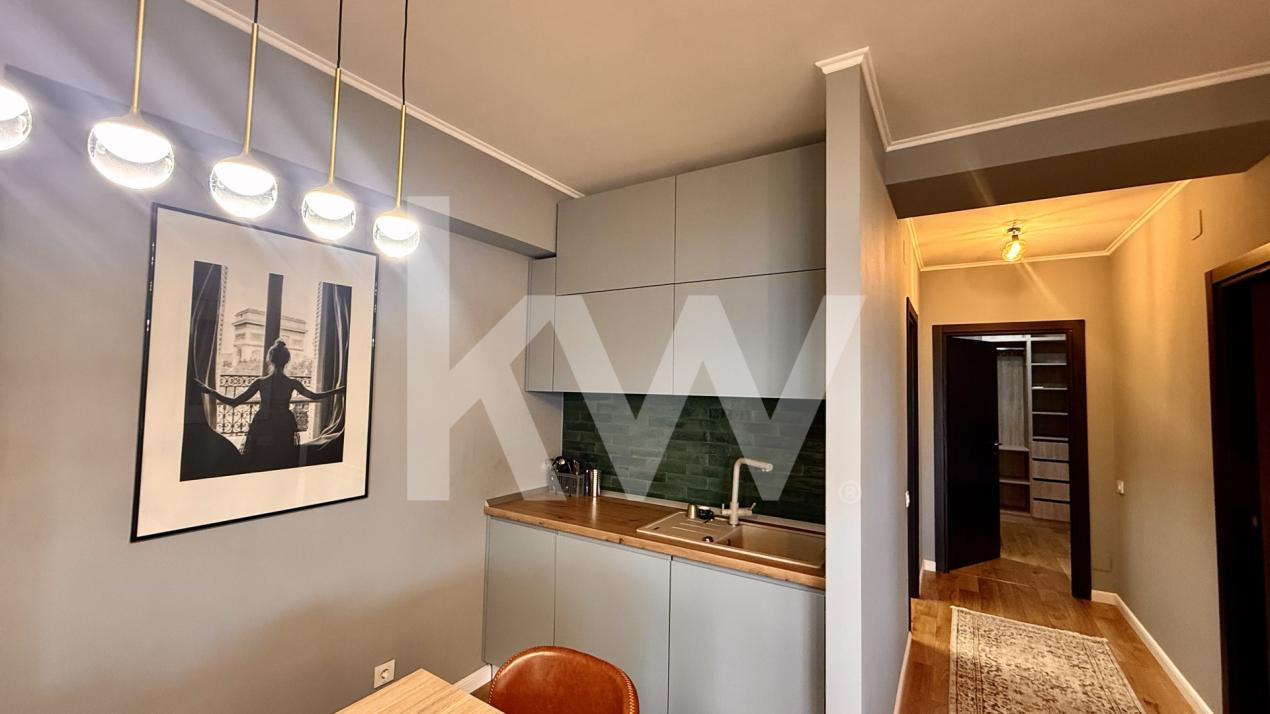 Apartament superb cu 4 camere deasupra orasului 