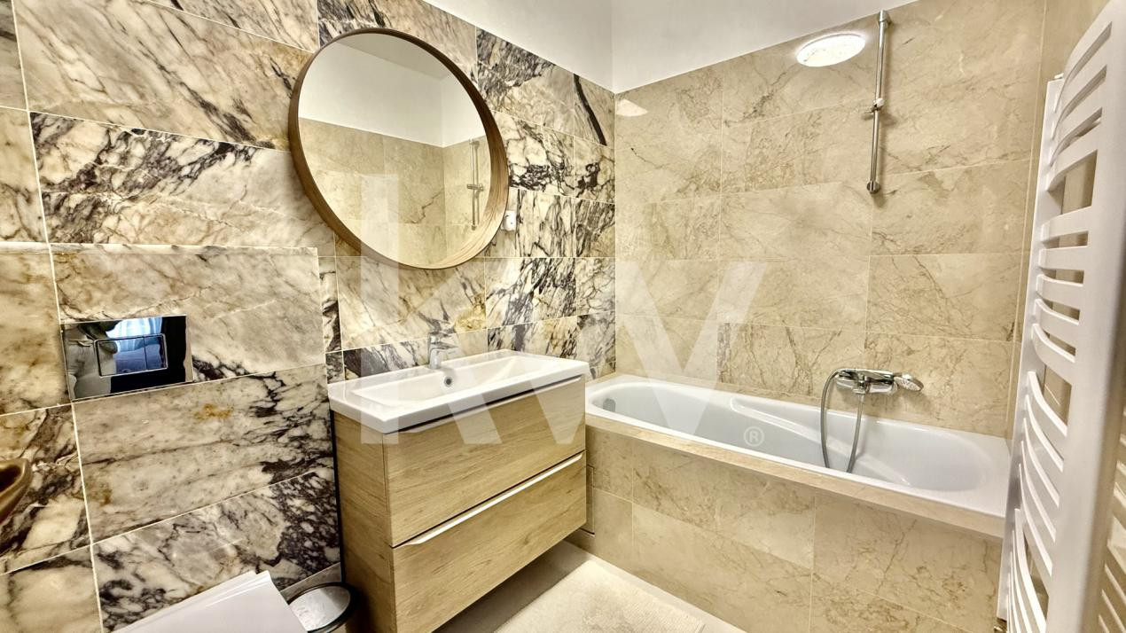 Apartament superb cu 4 camere deasupra orasului 