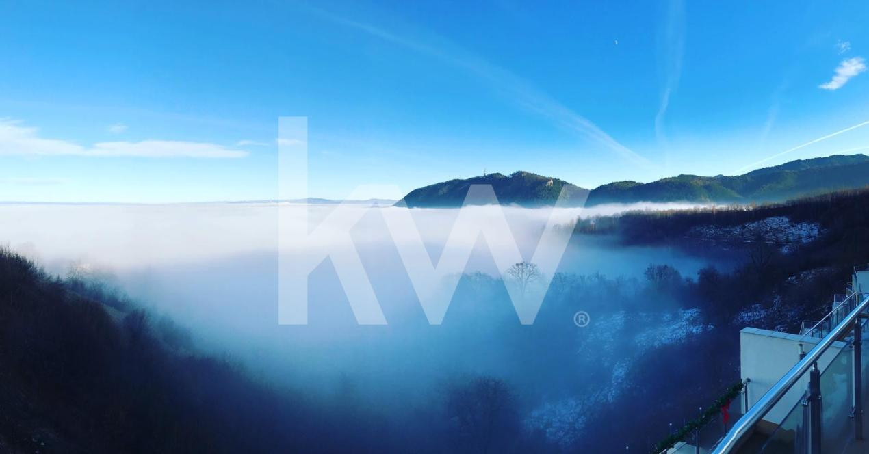 Apartament superb cu 4 camere deasupra orasului 