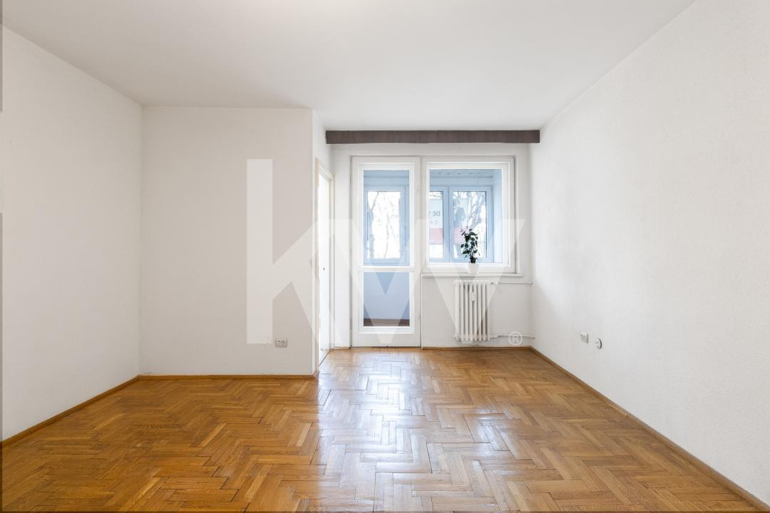 Garsonieră de vânzare, Astra