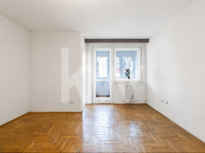 Garsonieră de vânzare, Astra