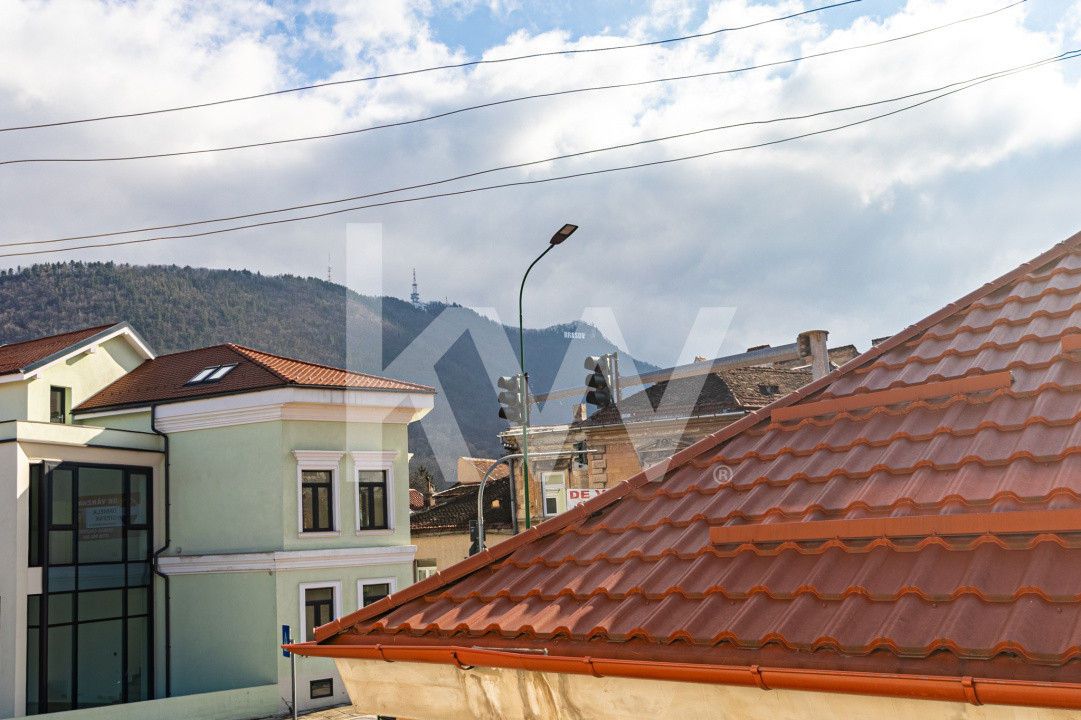 Apartament exclusivist în vilă, ultracentral, curte cu acces auto 