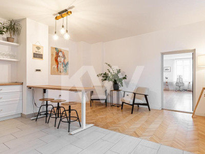 Apartament exclusivist în vilă, ultracentral, curte cu acces auto 