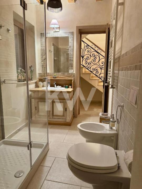 Casă premium lângă Coresi | 160 mp, curte, finisaje deosebite