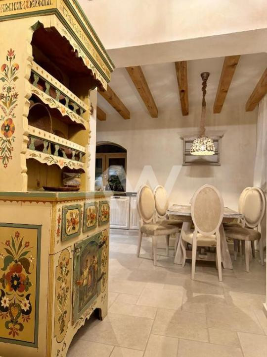 Casă premium lângă Coresi | 160 mp, curte, finisaje deosebite