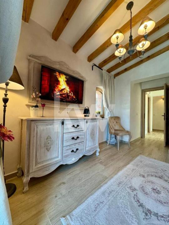 Casă premium lângă Coresi | 160 mp, curte, finisaje deosebite